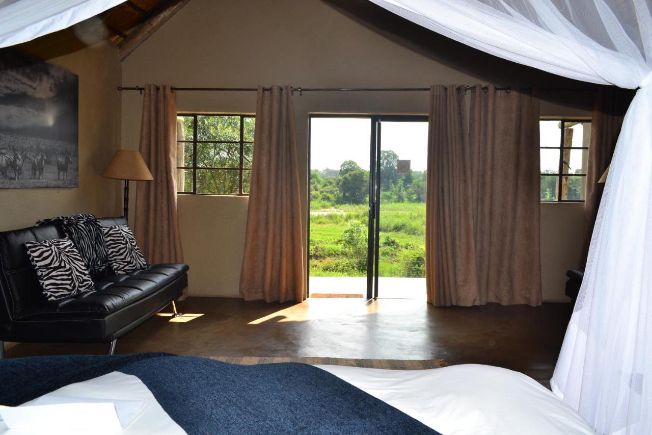Umkumbe Safari Lodge Riverside Skukuza Exterior foto