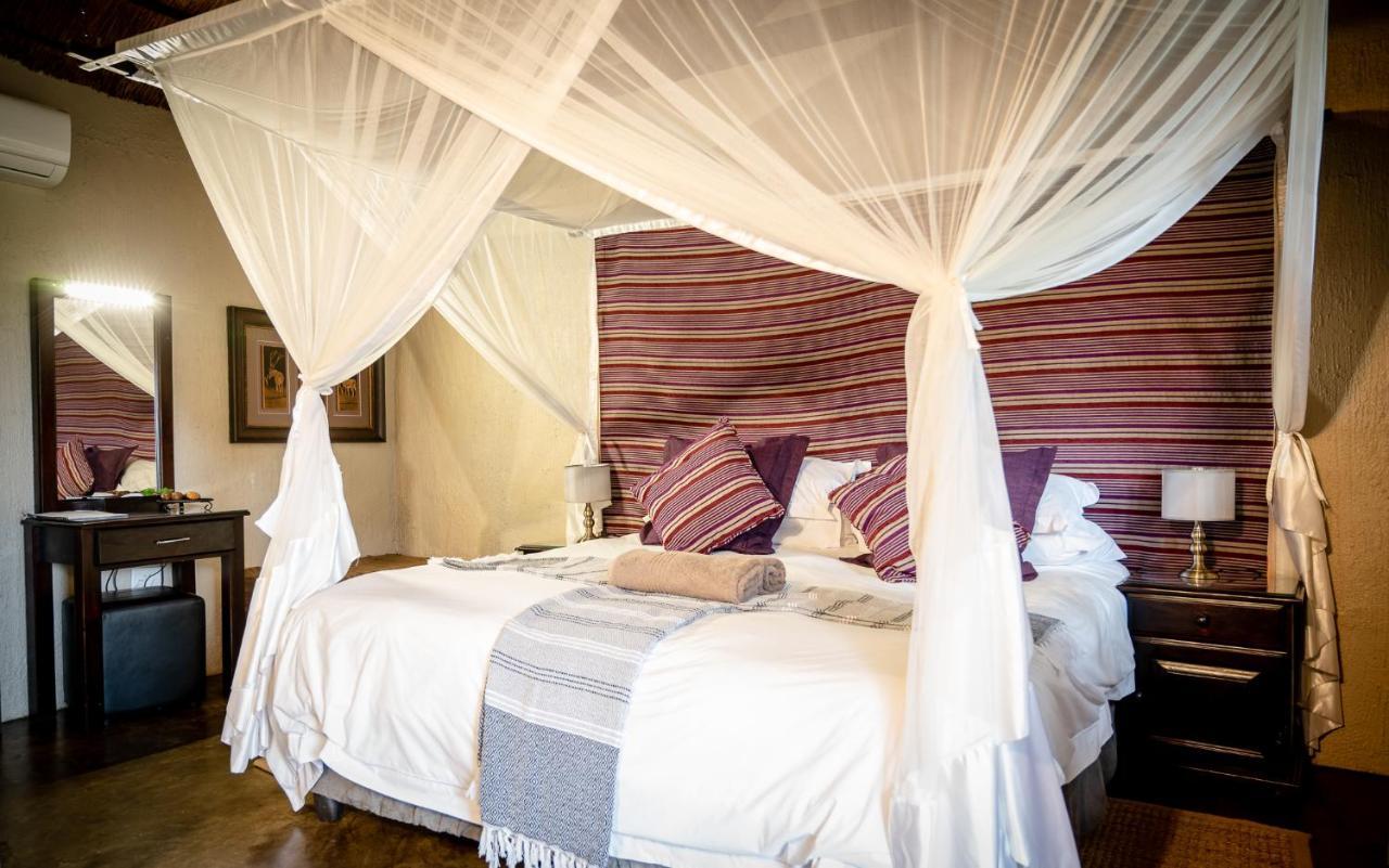 Umkumbe Safari Lodge Riverside Skukuza Exterior foto